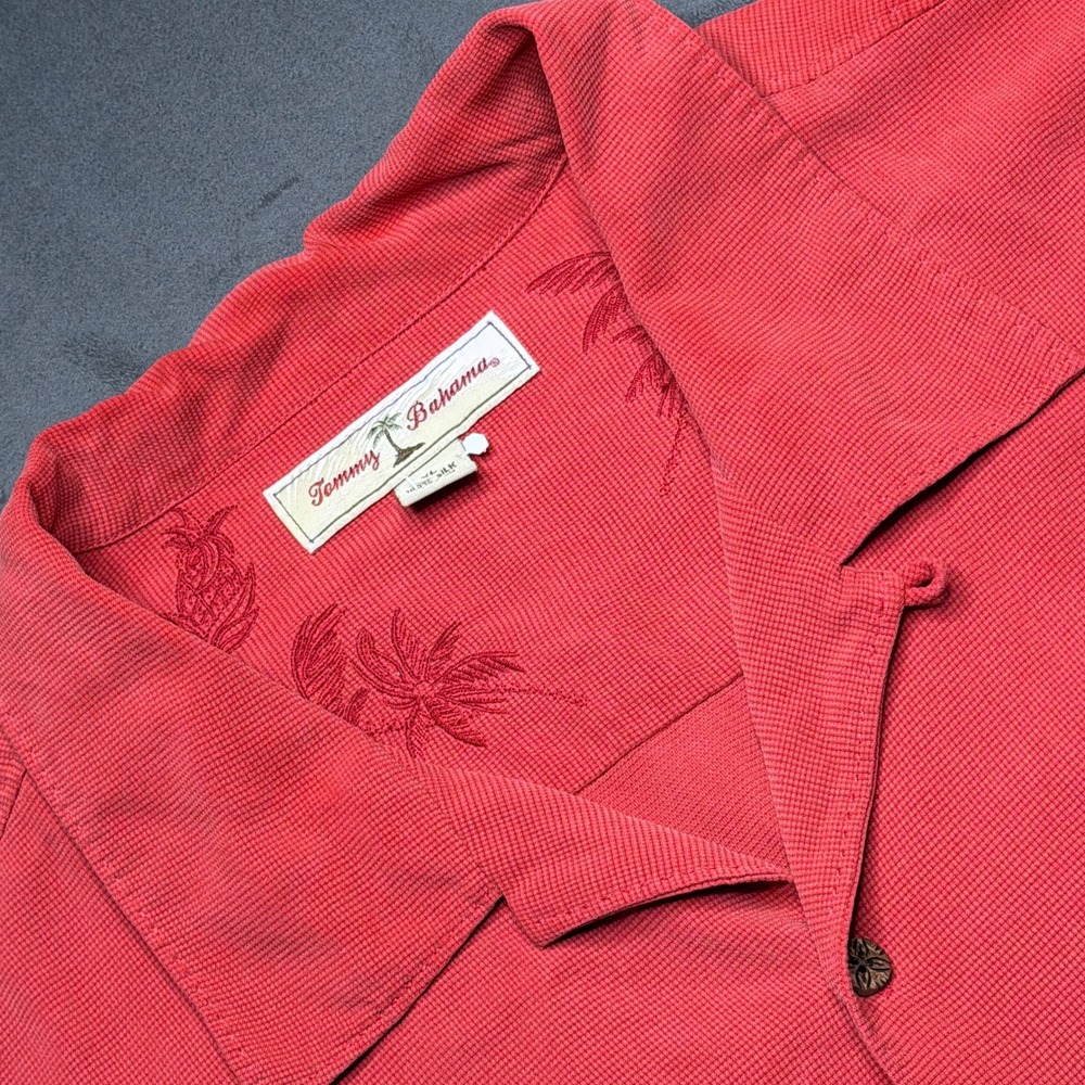 Tommy Bahama Camp Shirt Men XL Red Silk Waffle Weave Short Sleeve Summer Dadcore